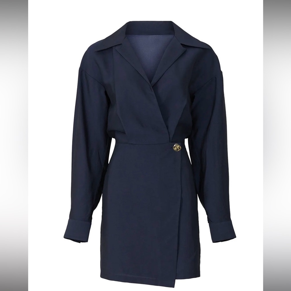 👗VINCE Collar Wrap Dress